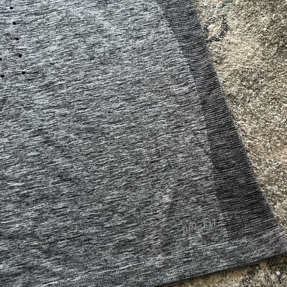 Nike Dry Fit Tank - Picture 5 of 7